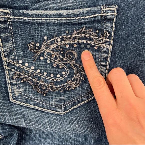 Silver Denim Jeans Embroidered Embellished White Thread Suki Bootcut Size 29x30 - Picture 9 of 14